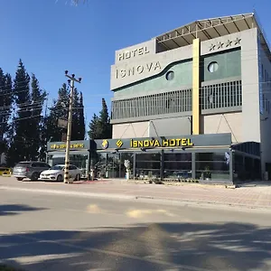Isnova Airport מלון