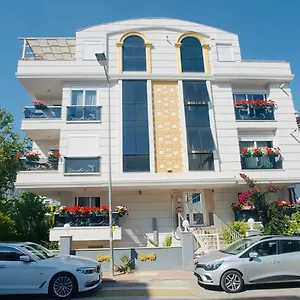 Aparthotel Royal Loft