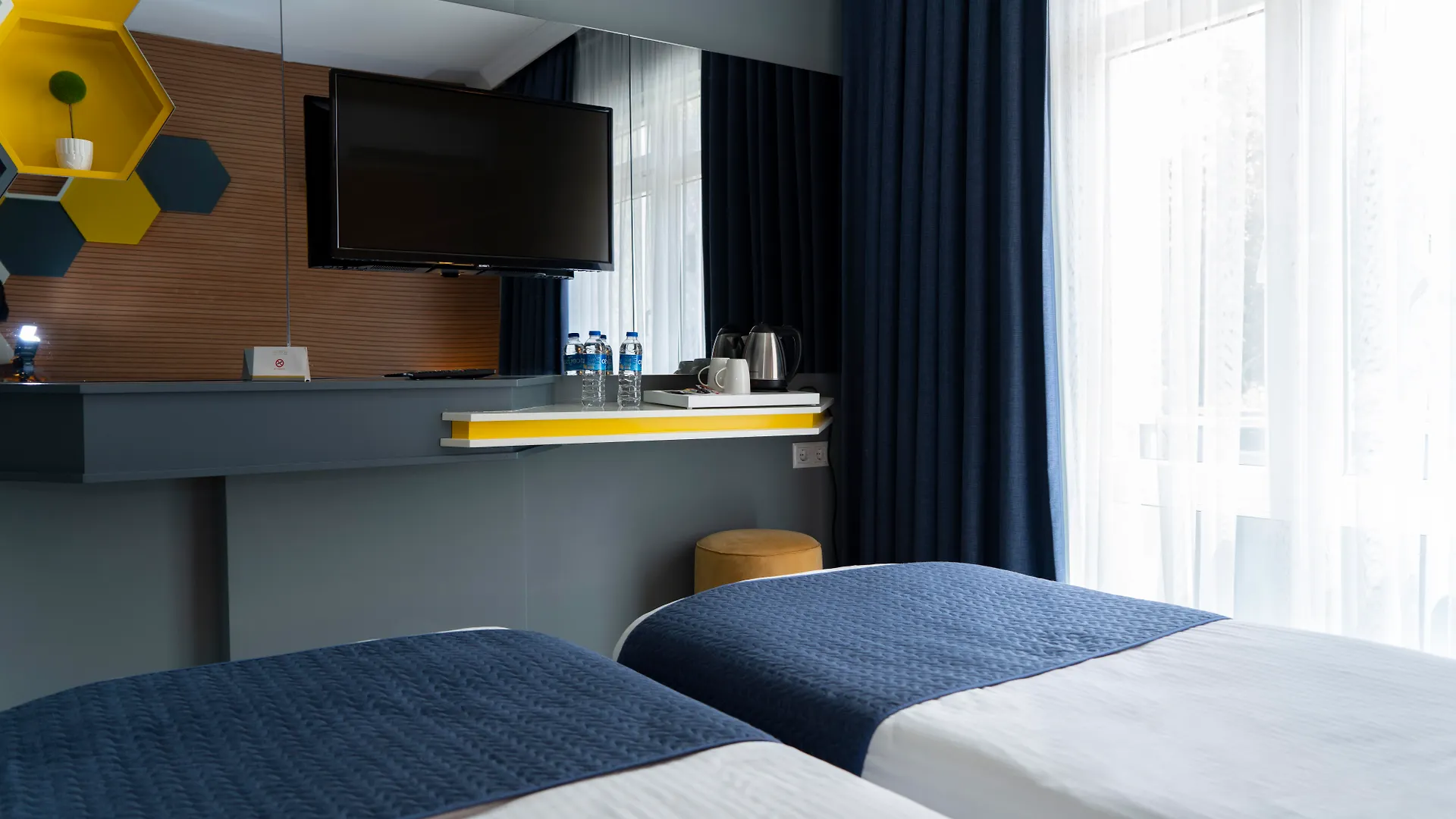 Letstay Hotel - Adults Only