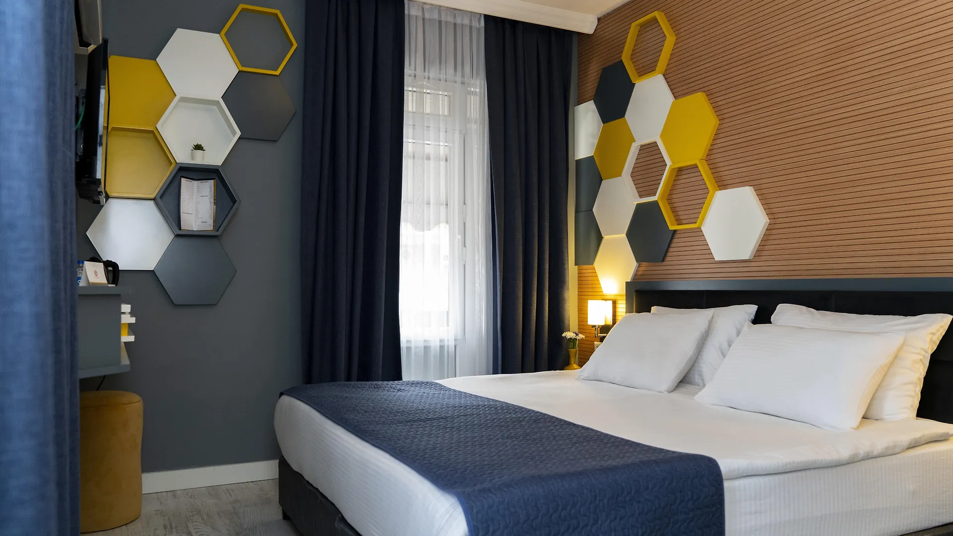 Letstay Hotel - Adults Only
