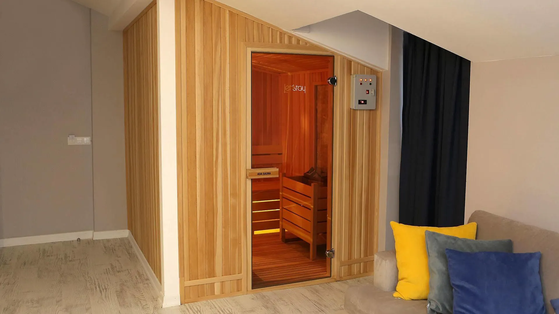 Letstay Hotel - Adults Only